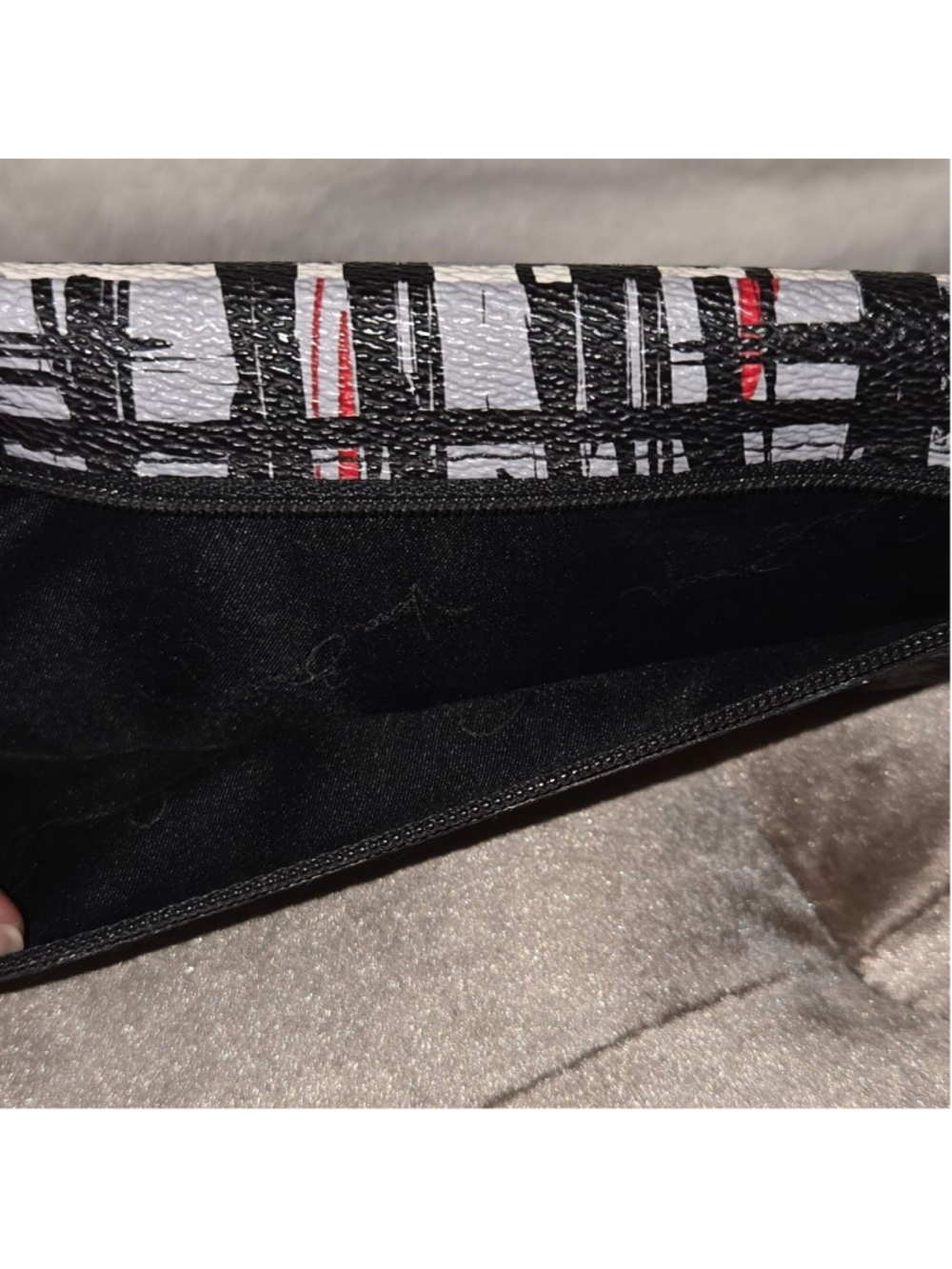 Women's Vera Bradley Gray Black Red Plaid Wallet One Size - Picture 9 of 9